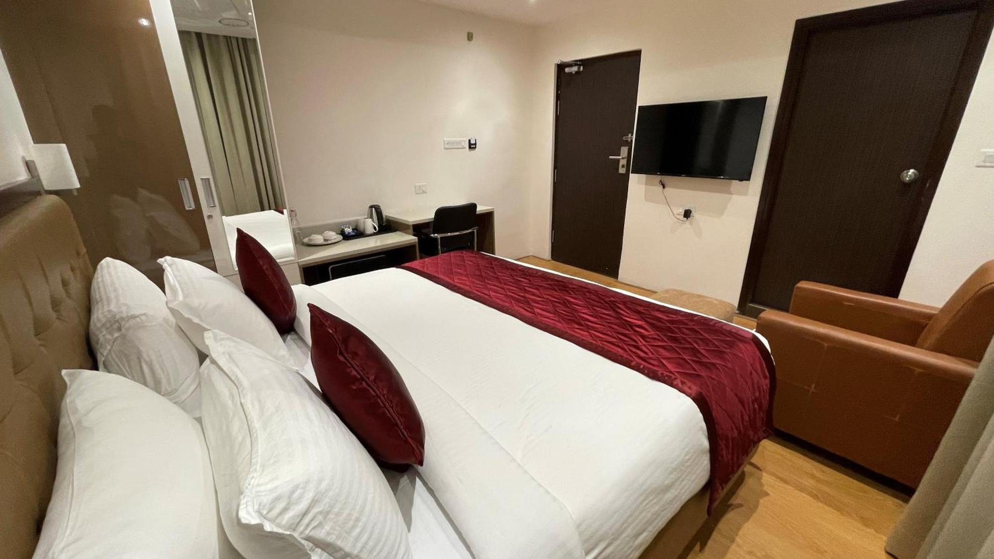 Hotel Silver Cle 하이데라바드 외부 사진