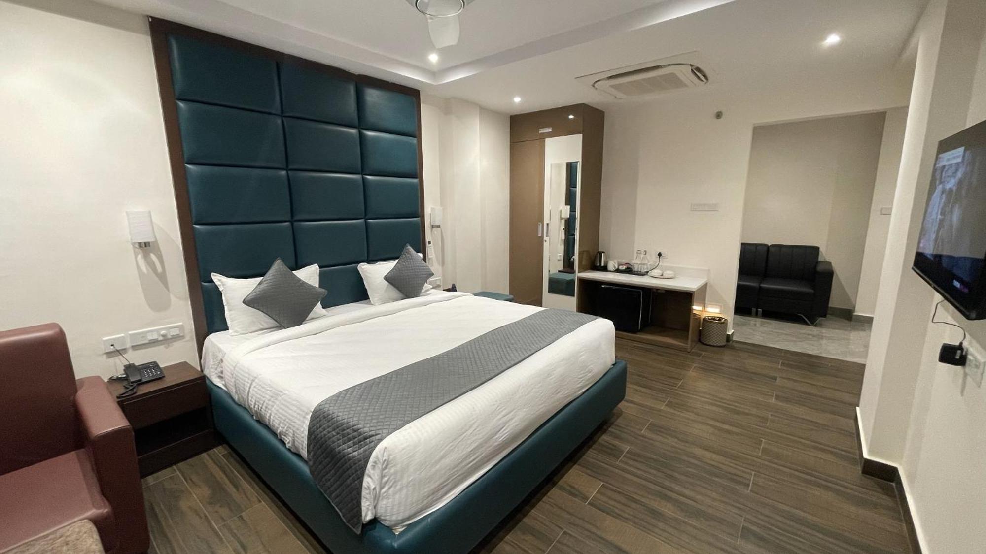 Hotel Silver Cle 하이데라바드 외부 사진